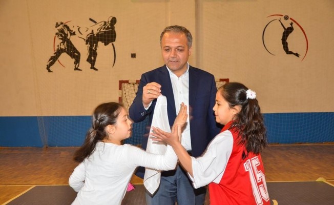 Mendil Kapmaca Oyunu 